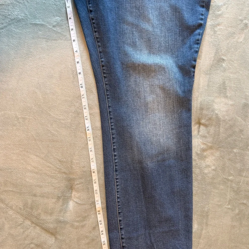 Wonderly Straight Leg Jeans in Deep Blue - Picture 5 of 6